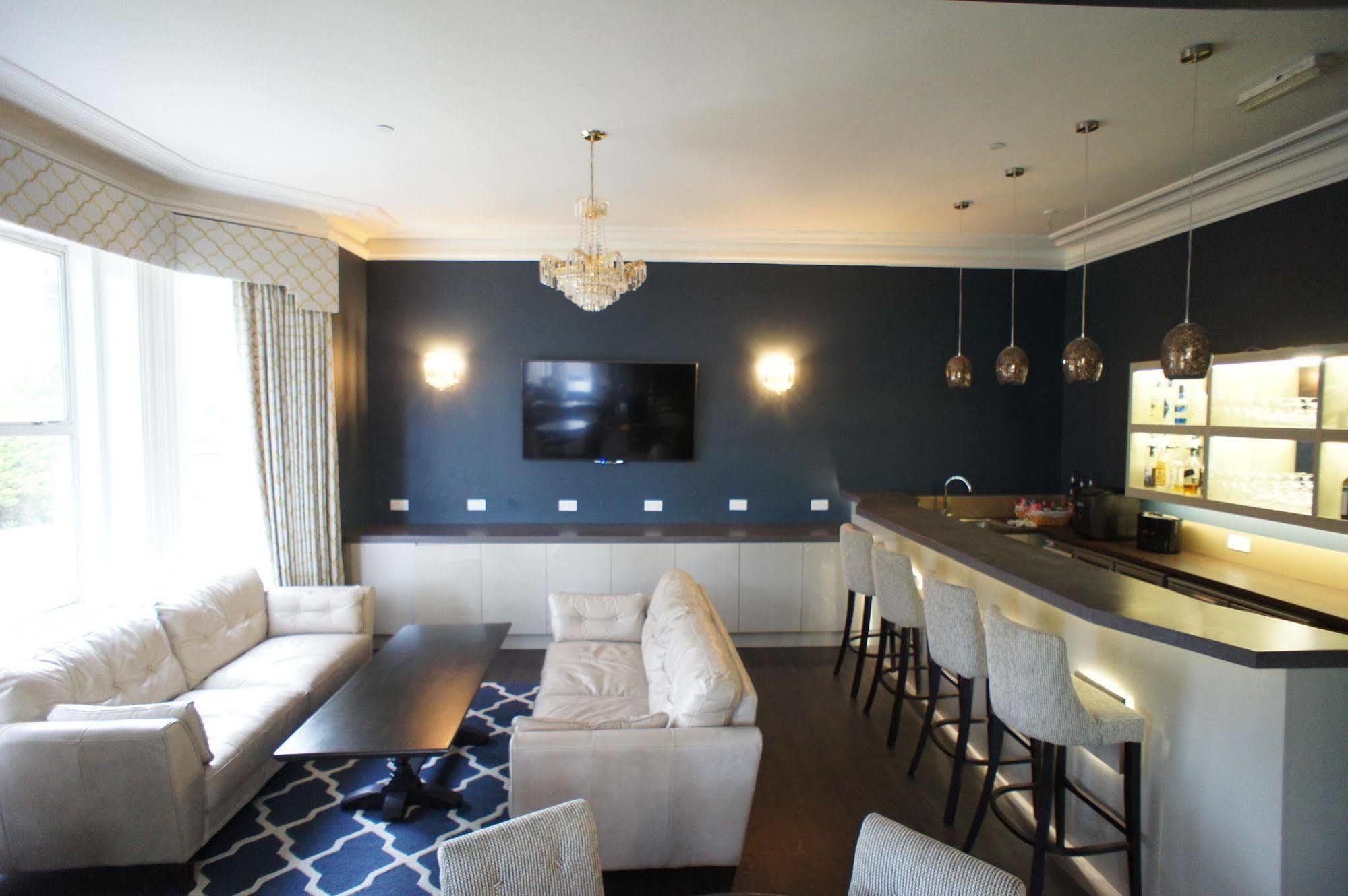 Applewood Отель 3*